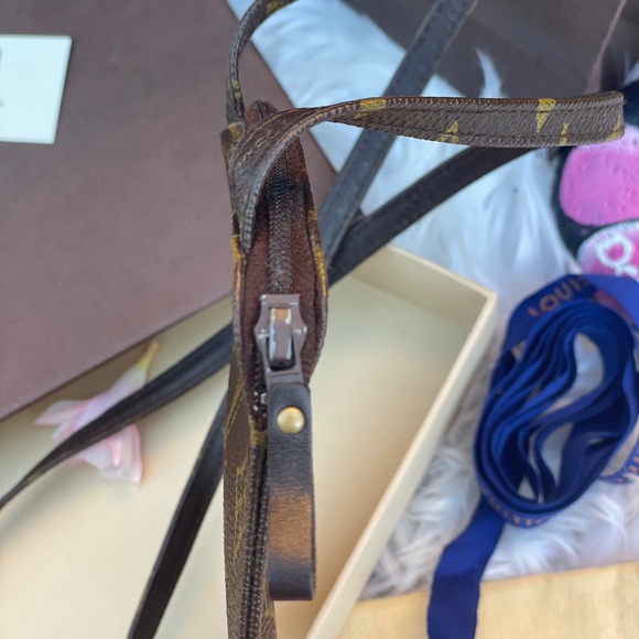 💖RARE 💖LOUIS VUITTON Pochette Secret Shoulder - Picture 12 of 17